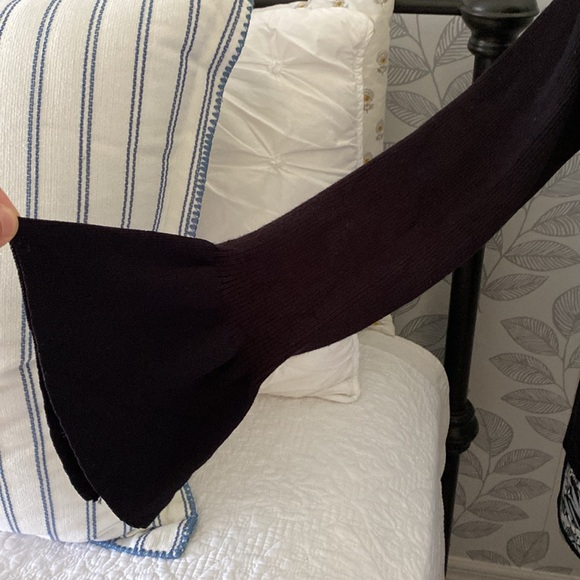 Boston Proper black zip front cardigan with ruffled neckline and sleeves - Picture 4 of 8